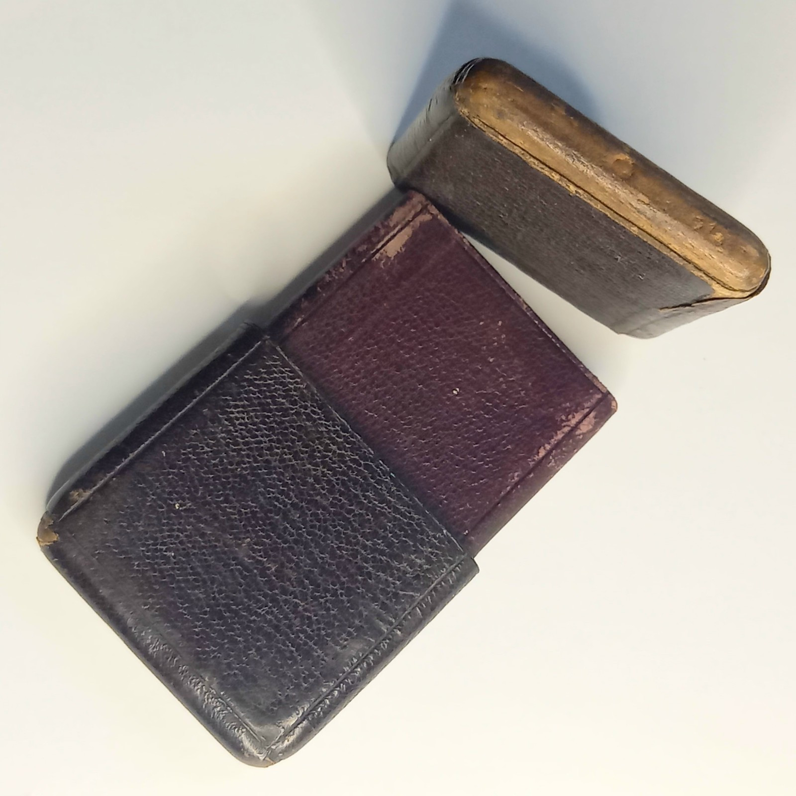 Victorian Leather Calling Card Visiting Card Case. 12