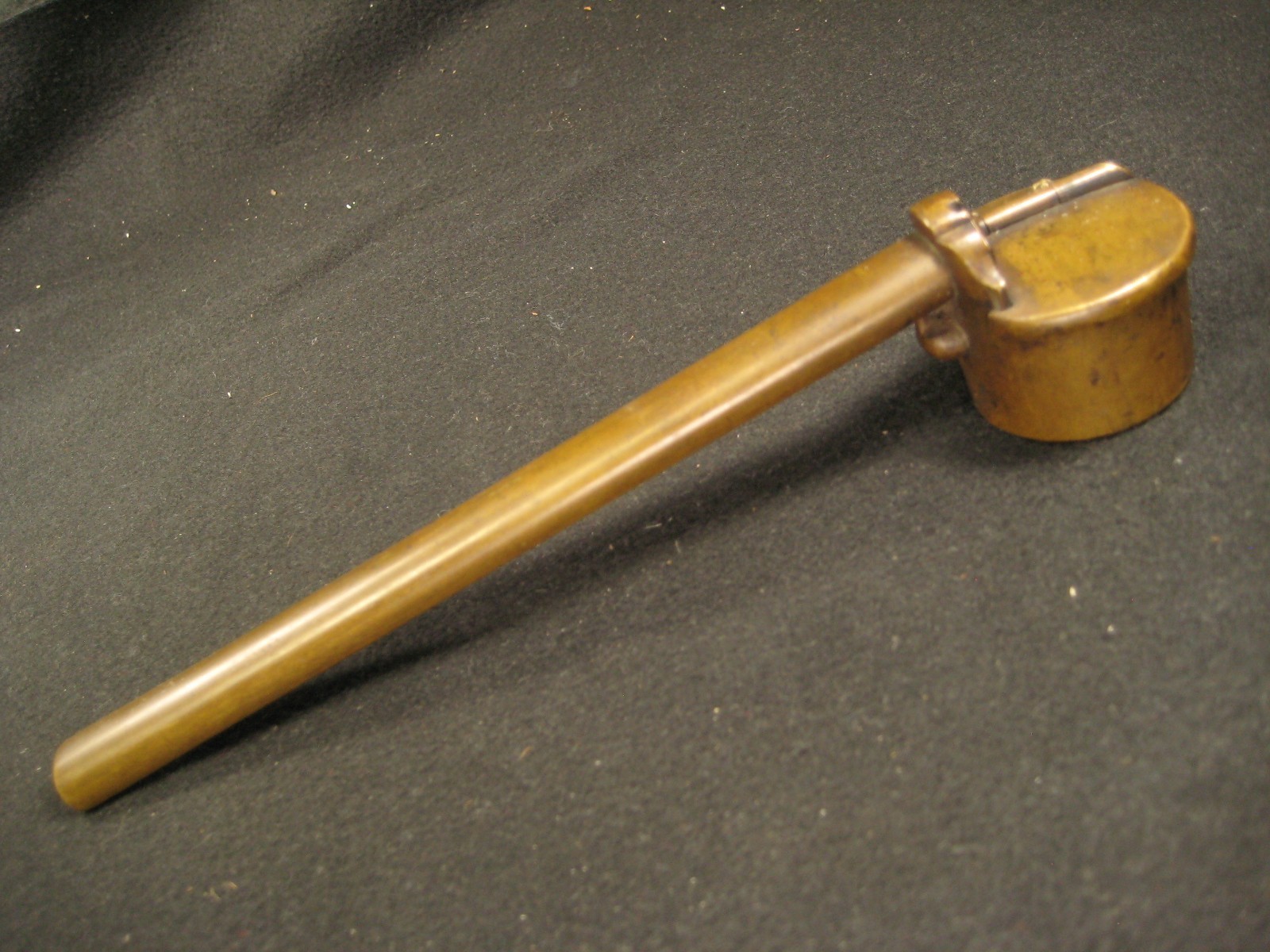 ANTIQUE JAPANESE BRONZE YATATE PORTABLE BRUSH & INK NETSUKE FOR CALLIGRAPHY