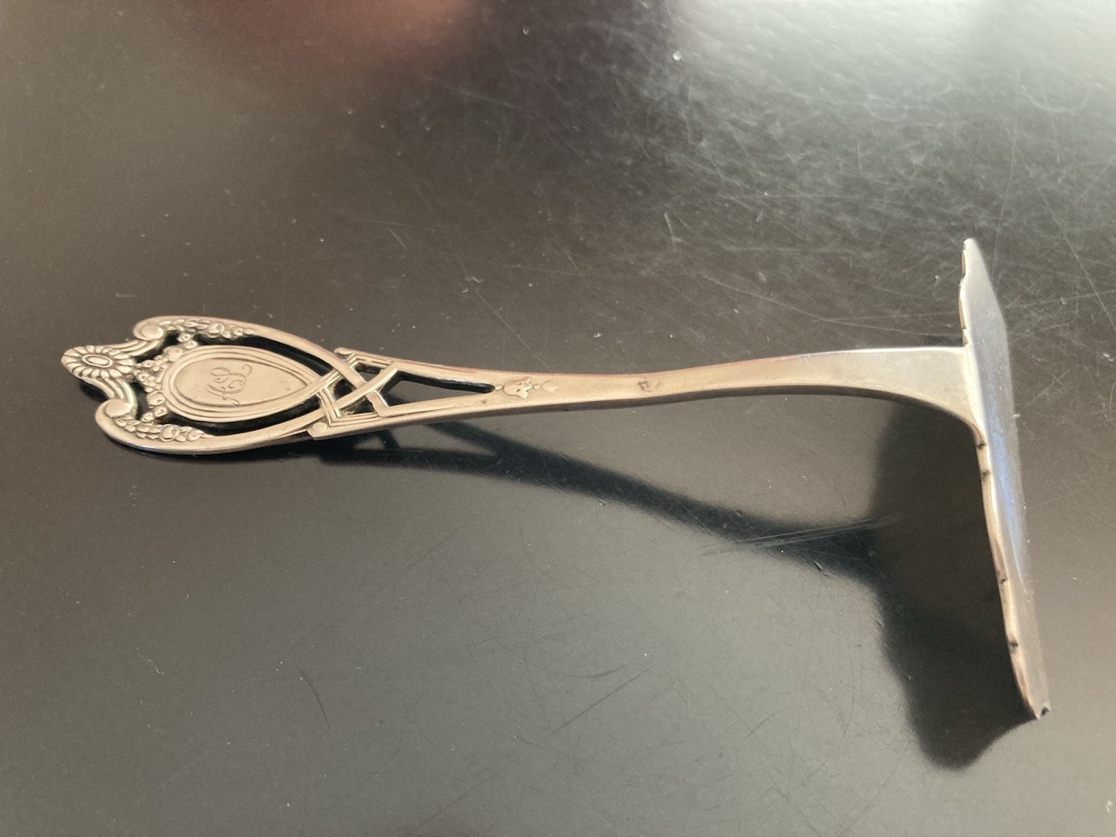Lunt Monticello Sterling Silver Baby Food Pusher 4” Antique 1911