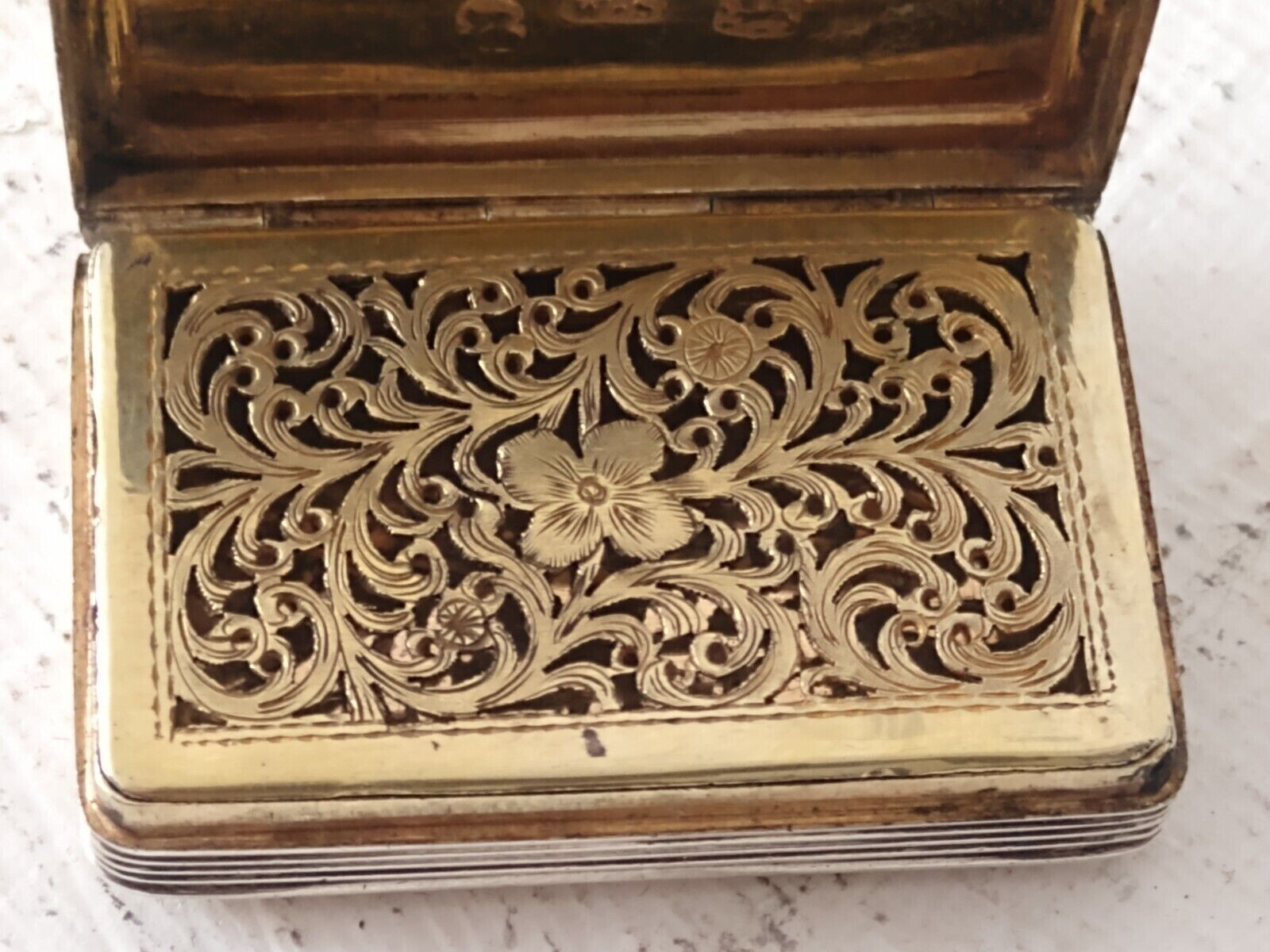 Fine Quality Georgian Solid Silver Vinaigrette – Birm. 1825