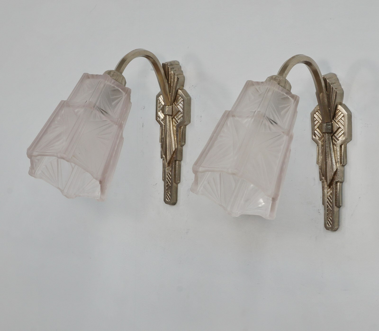 EJG : PAIR OF 1930 FRENCH ART DECO WALL SCONCES …….. lamp muller era France