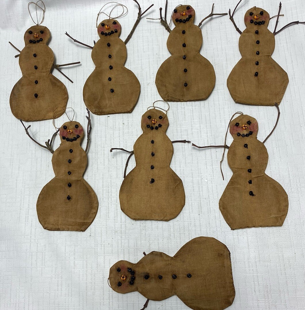 (1) J Schneeman SNOWMAN Christmas Tree ornament “FLATSIES” 5-1/4” 2004 VTG