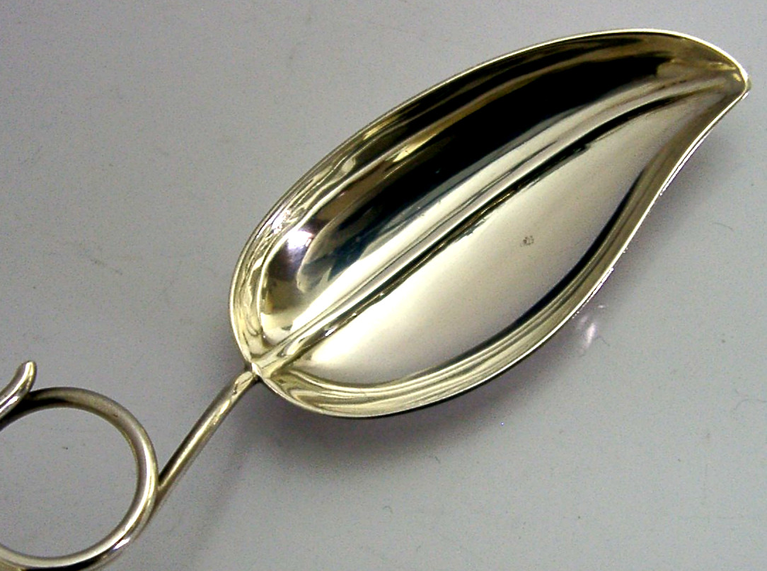 NOVELTY AMERICAN STERLING SILVER LEAF CADDY SPOON c1930 ANTIQUE