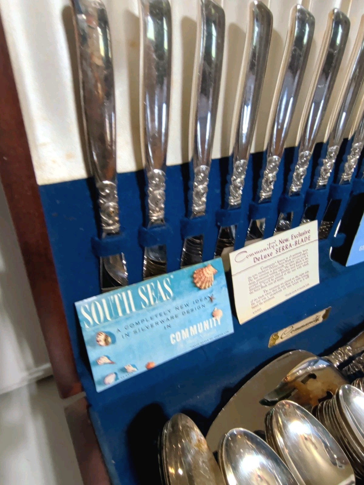 116 Piece MCM Oneida Community Silverware – Silver plated “South Seas” Pattern