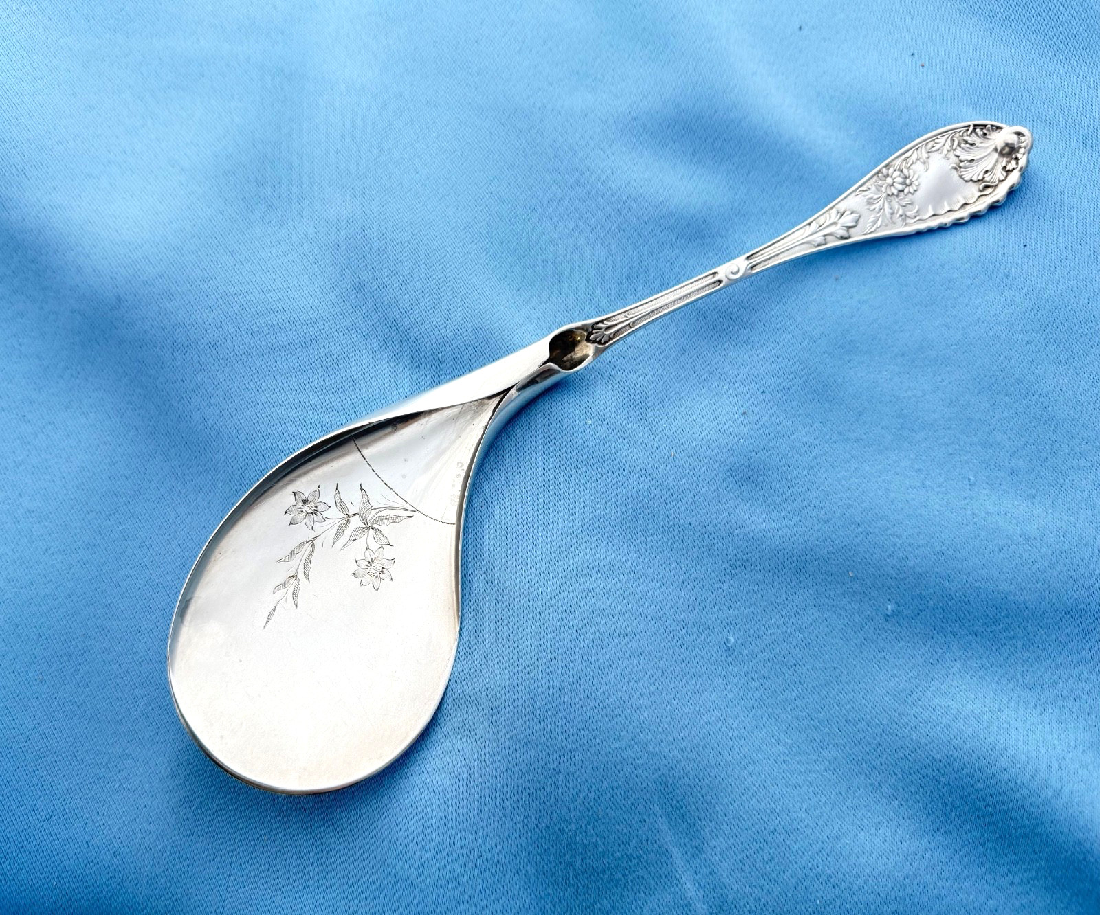 Wood & Hughs Sterling Fried Oyster Server Undine Patt 10 1/4 Inches Gothic Dome