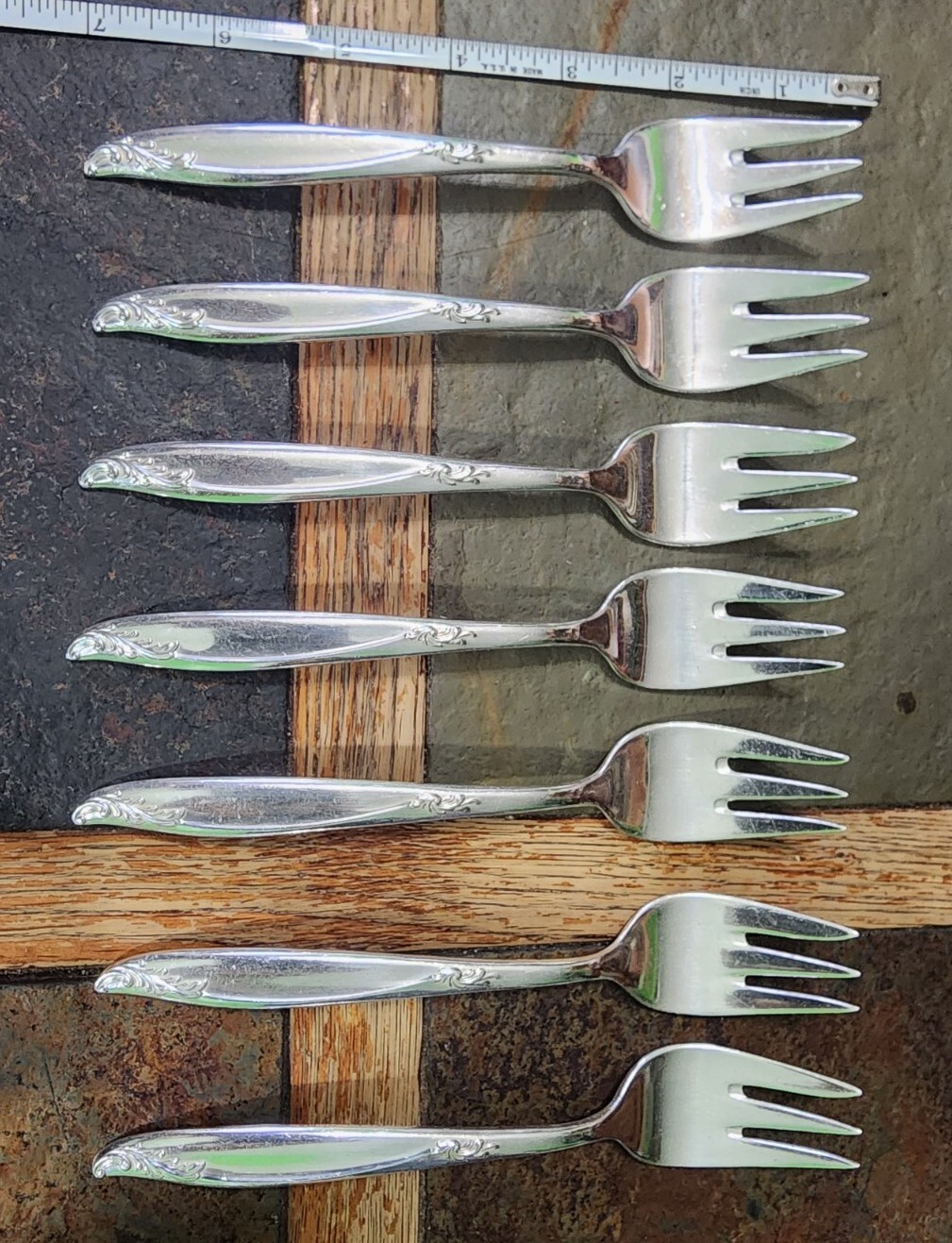 ✅ LOT OF 7 MID CENTURY c1958 WOODSONG SILVERPLATED “6 5/8” SALAD 🥗🍅 FORKS