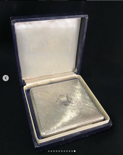 Antique silver powder in box Italy 1950-70 years. Silver 800 pr, total weight 10