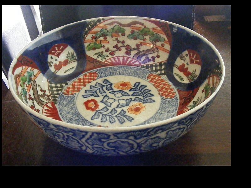 Vintage Japanese Imari Hand Painted Porcelain Pottery Large 9 1/2″ Serving Bowl