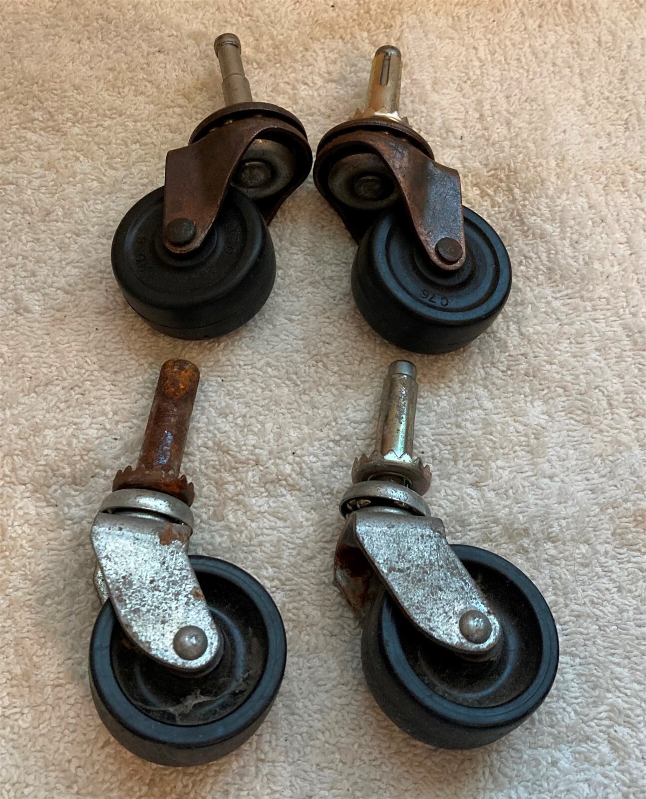 2 Vintage Wood Caster Wheels 4″ Tall 1 1/2″ Wide And 2 3 3/4″ Tall 1 1/2″ Wide