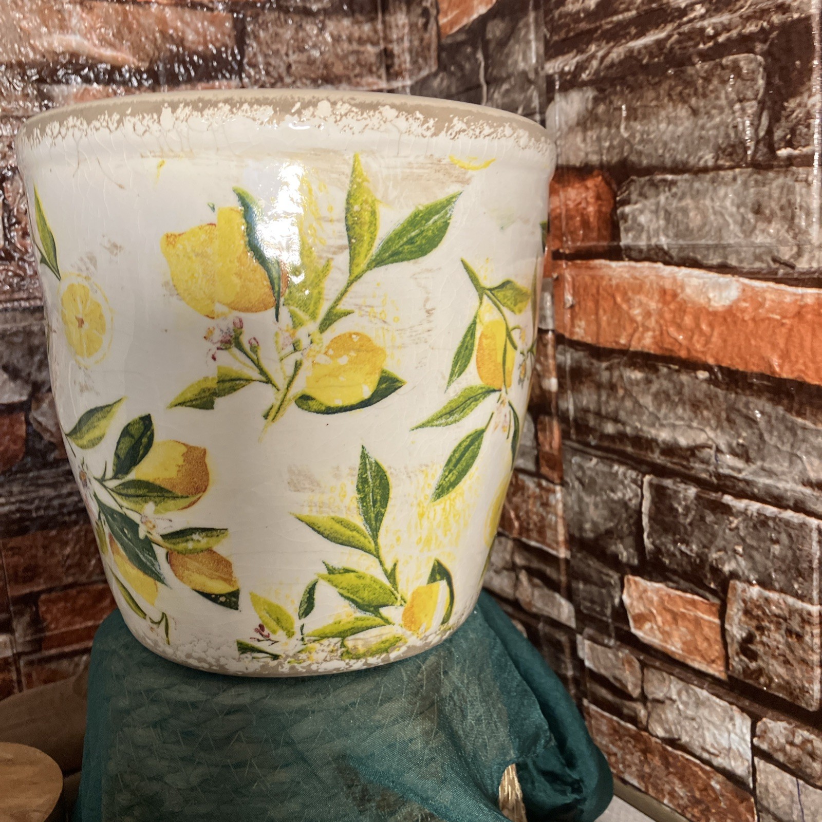 Vase Crock White Yellow Green Porcelain Ceramic Lemon Vines Floral Home Accent