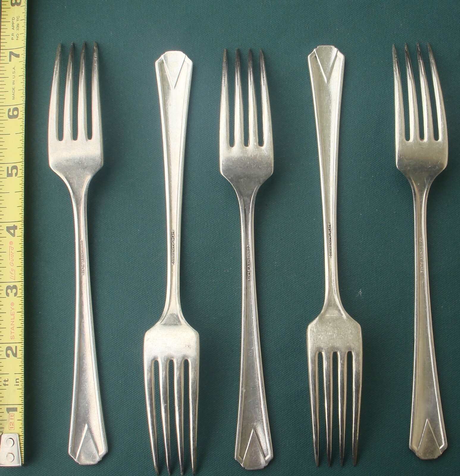 1929 DEAUVILLE 5 Dinner Forks 7 1/4″ Community Plate Art Deco Oneida