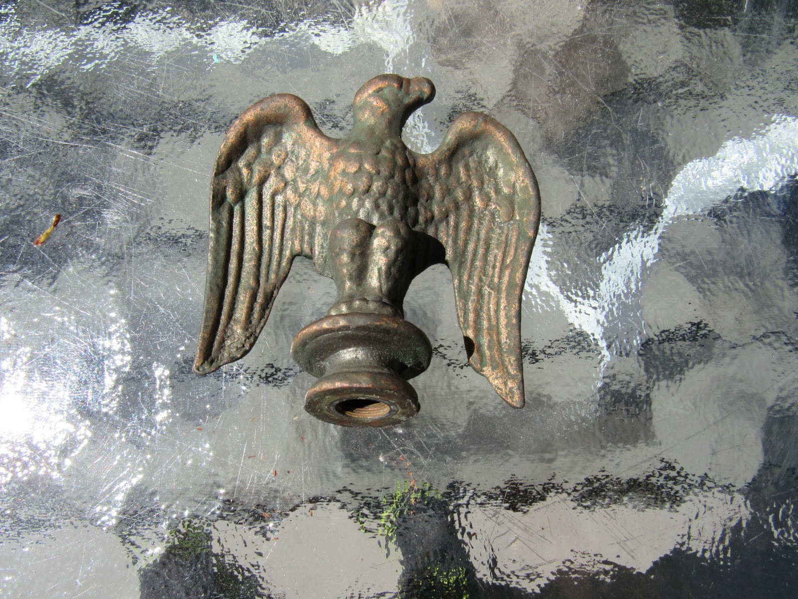 1950’s 3″ Solid Brass/Copper Outdoor Lamp Post Raised Head Eagle Finial Topper