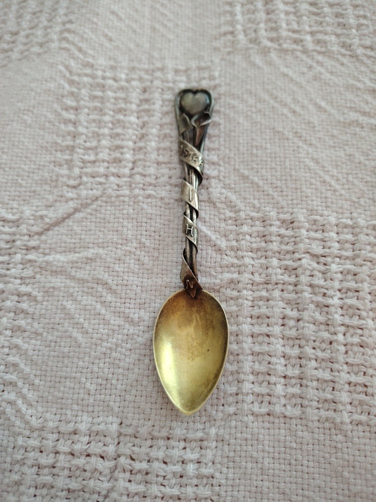 Sterling Silver Spoon 5.5” 10.1g Easter Lily Pattern Art Nouveau 1900s