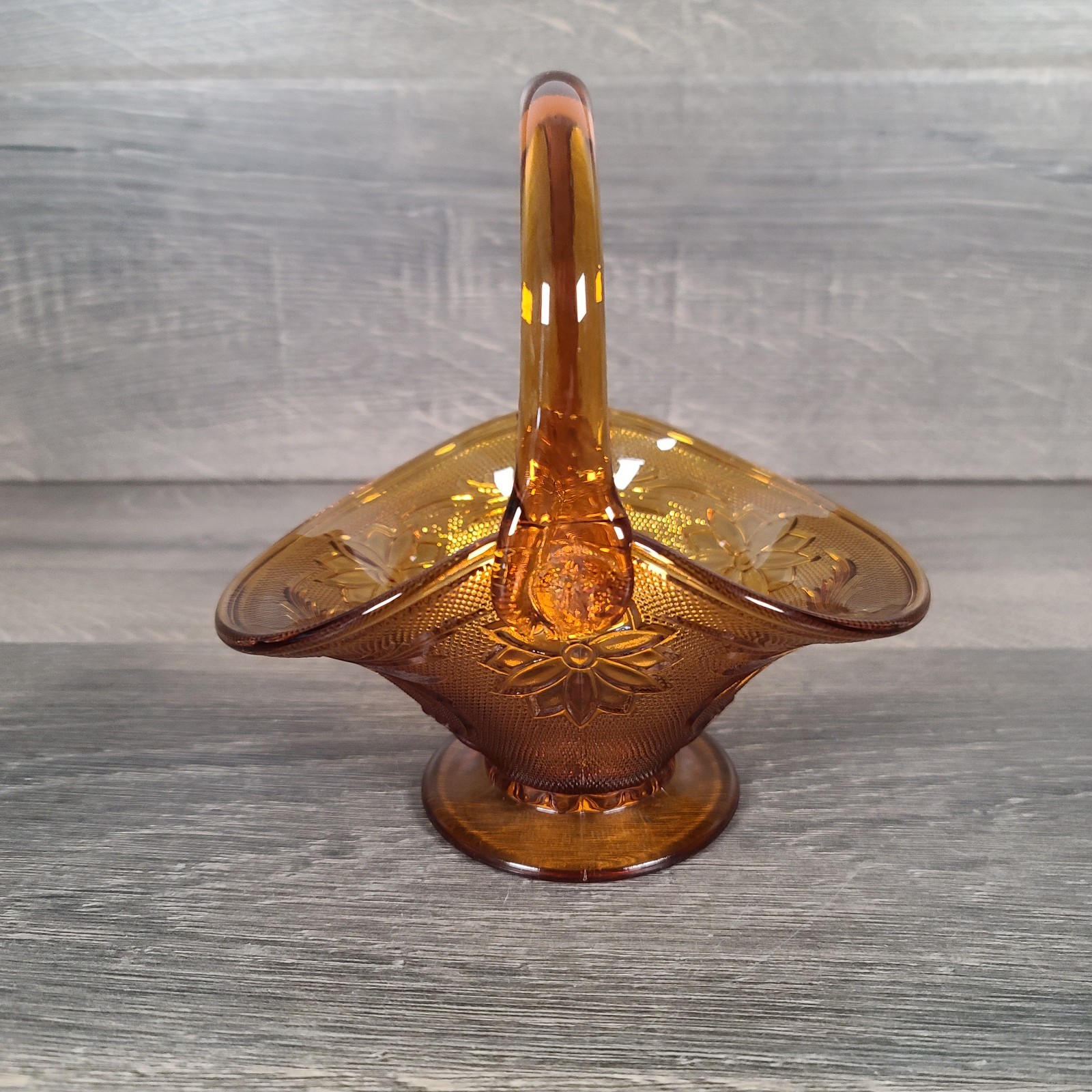 Vintage Indiana Art Glass Sandwich Basket Amber Gold