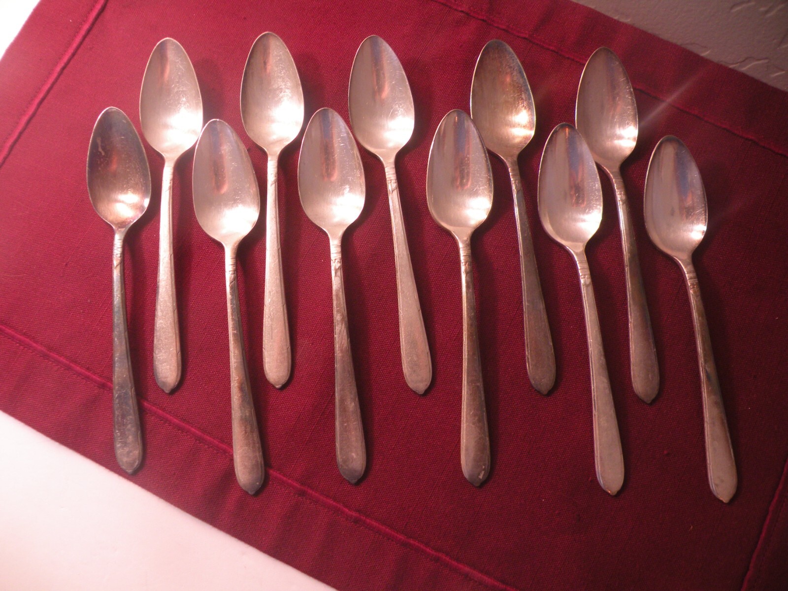 Set 11 Teaspoons ONEIDA BERKLEY SQUARE SILVERPLATE 6-1/4″