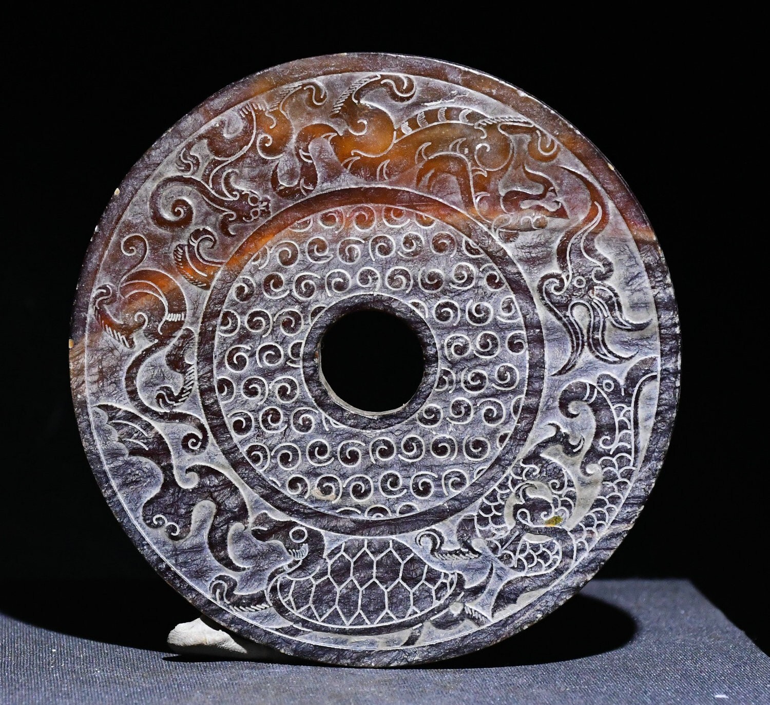 9CM Old Han Dynasty Natural Hetian Jade Carved Beast Animal Pattern Yubi Jade-bi