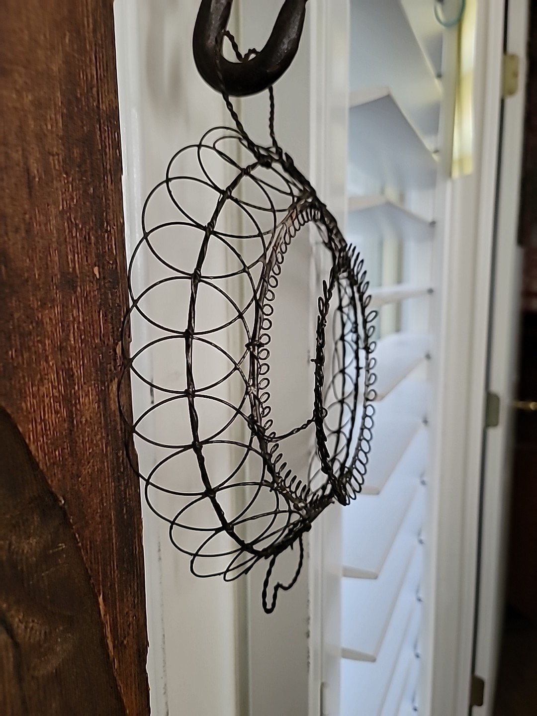 Wireware Basket Heart Handles Beautiful Patina Loop Design Antique RARE Small 11