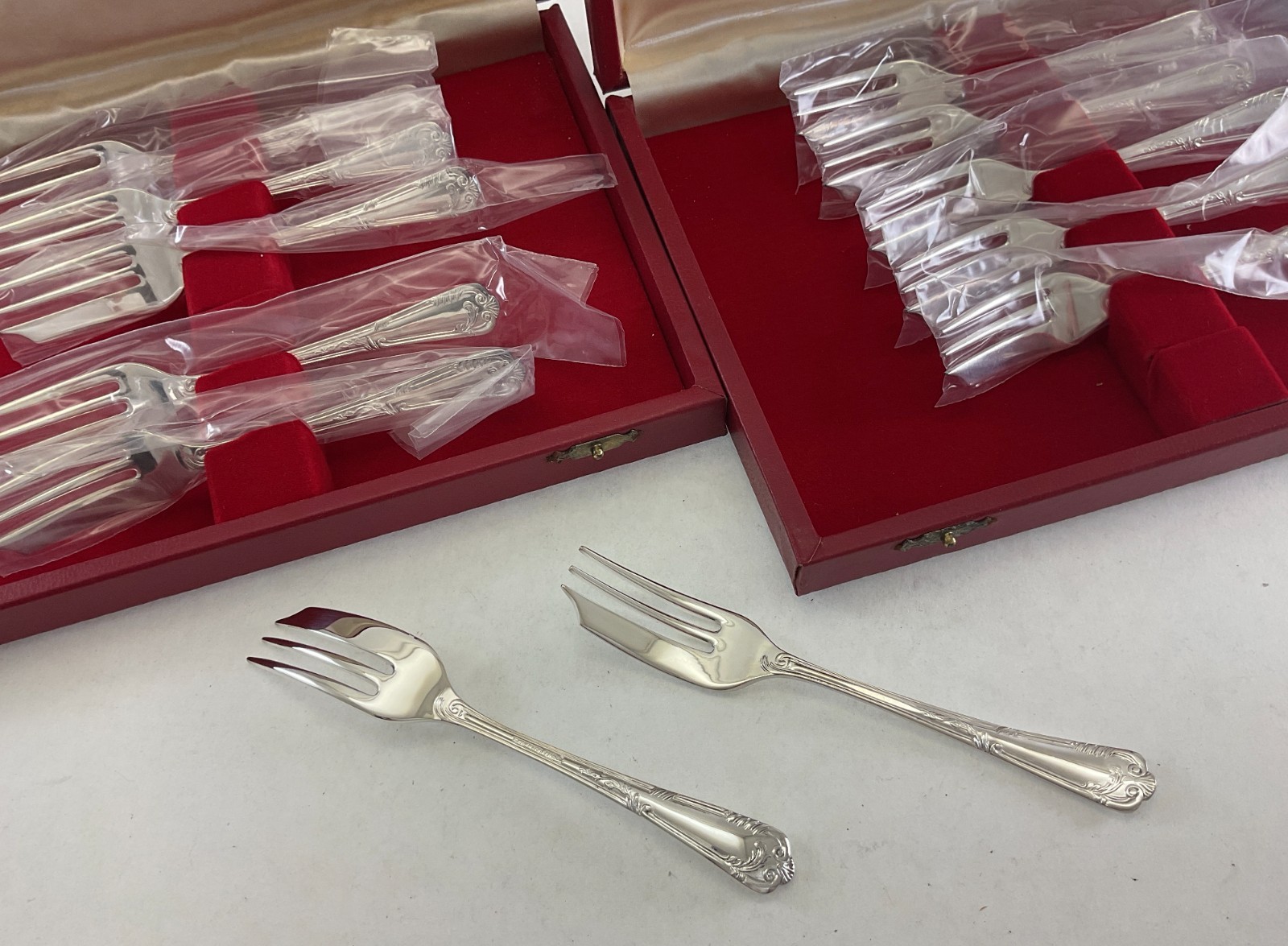 The Finest, Silver Plated Set of 12 Pastry Forks , La Regence