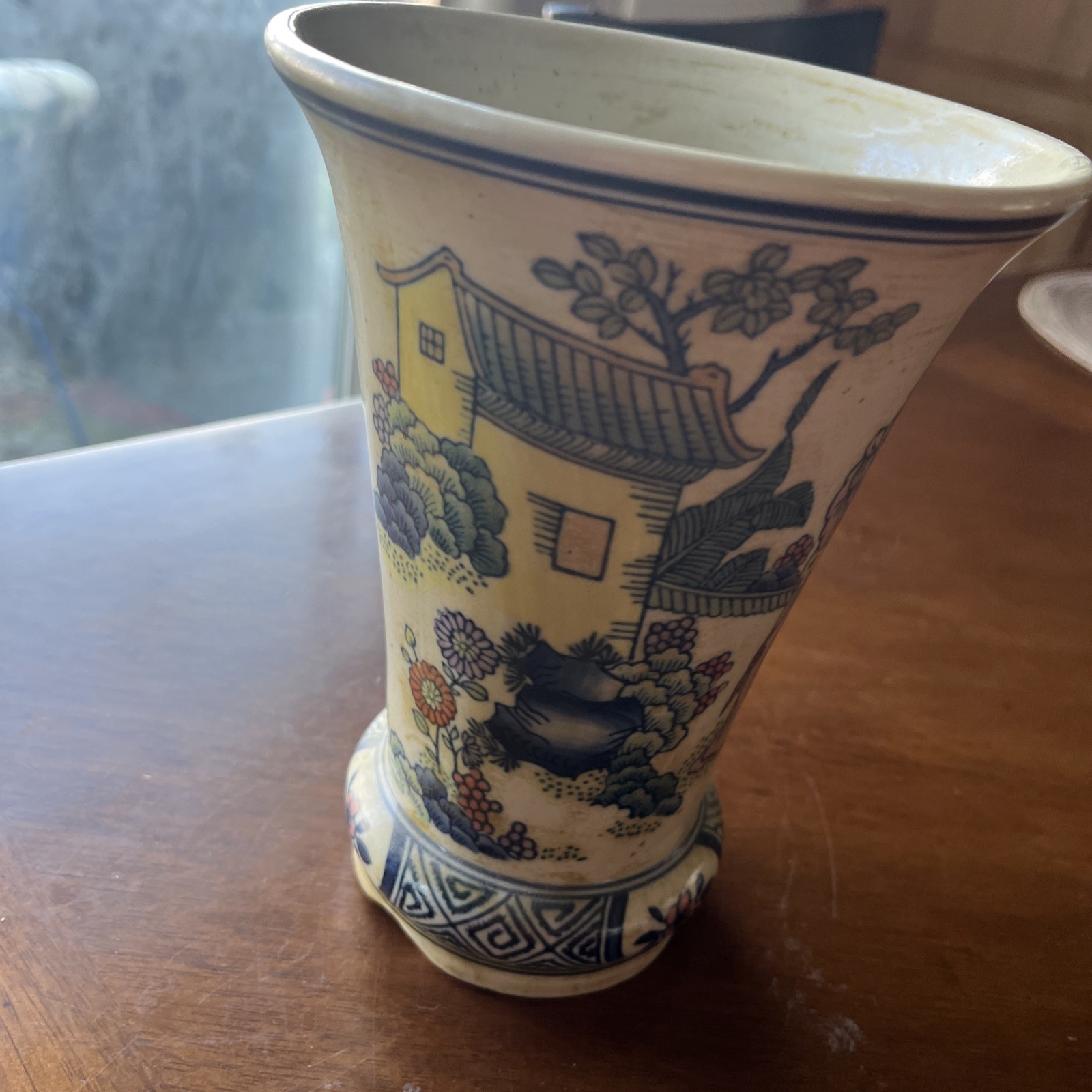 Vintage Antique Chinese Famille Rose Porcelain Vase Stamped Made In China 7.5”