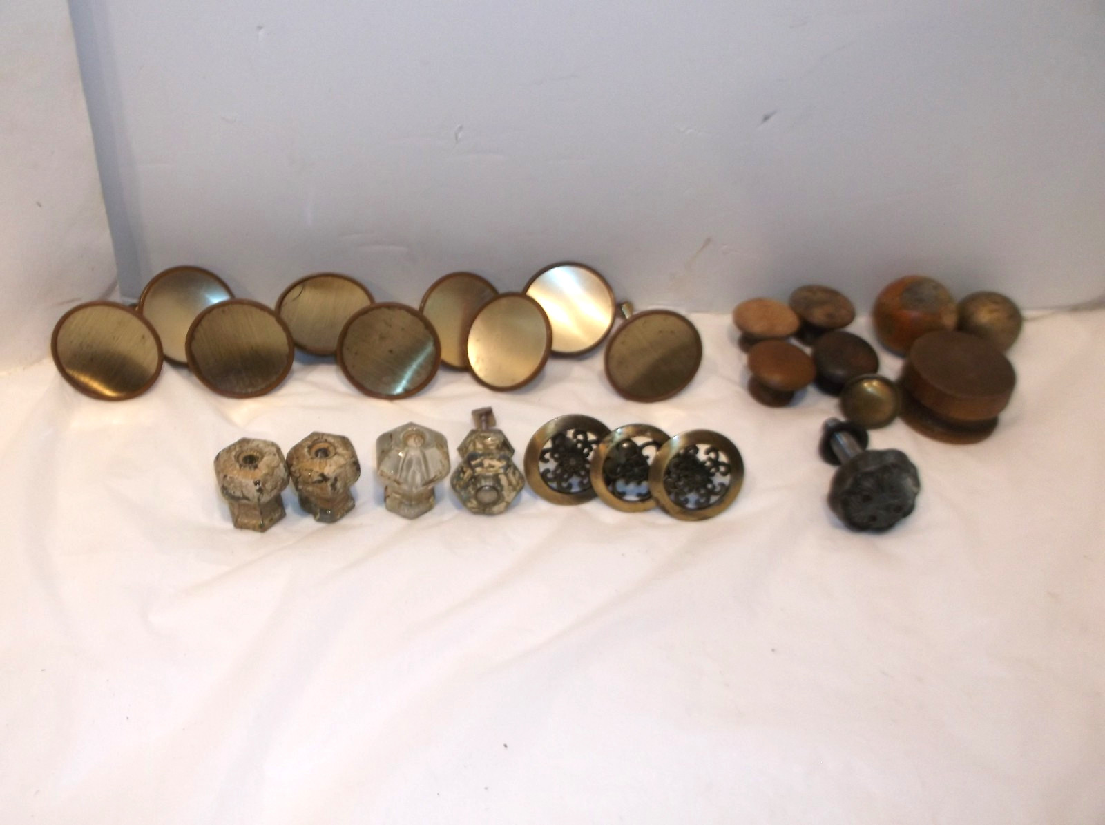 Various Knobs & Pulls Mid Century – Lot of 25