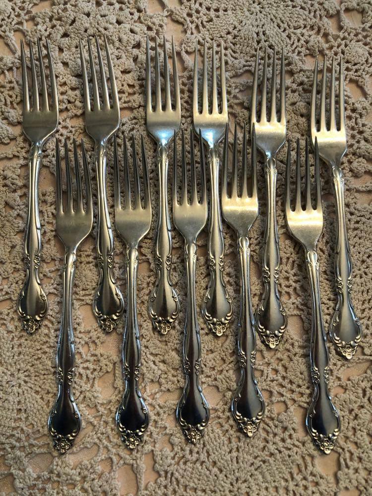 VINTAGE COMMUNITY SILVERPLATE FREDERICKSBURG DINNER FORK