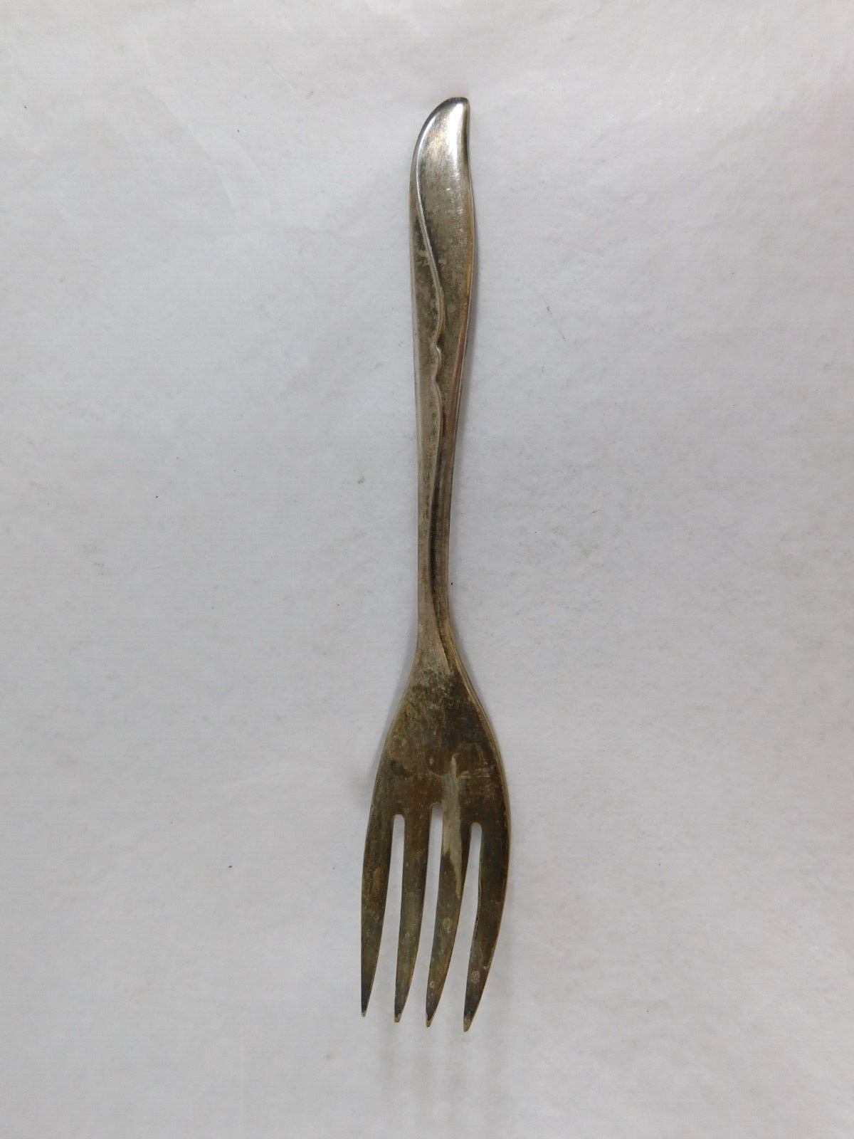 Meriden Sea Wings Silverplated Overlaid Salad Fork 5 7/8″