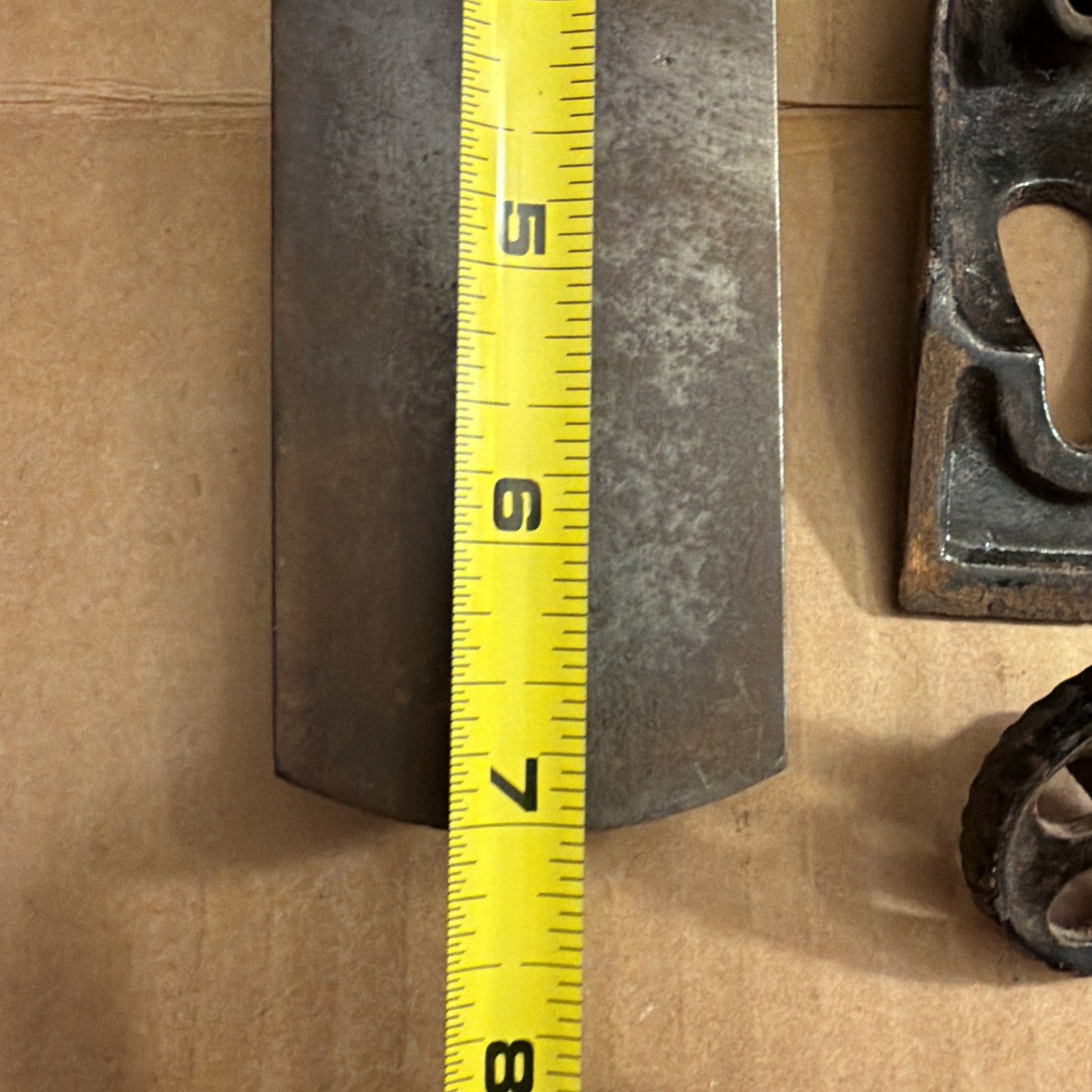 Stanley No. 110 block plane with “V” logo on the cutting iron. Rosewood knob.