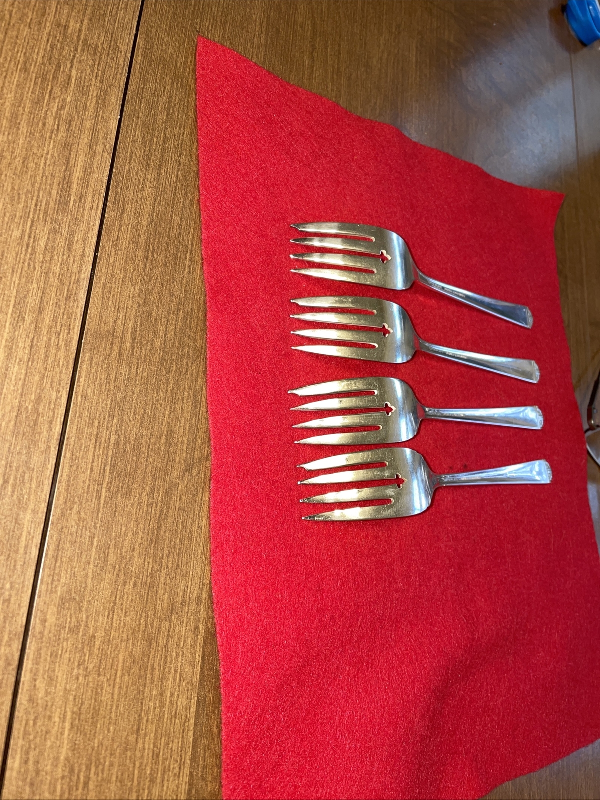 Nice Set of 4 Vintage Royal York/Oakleigh Pattern Pastry Forks