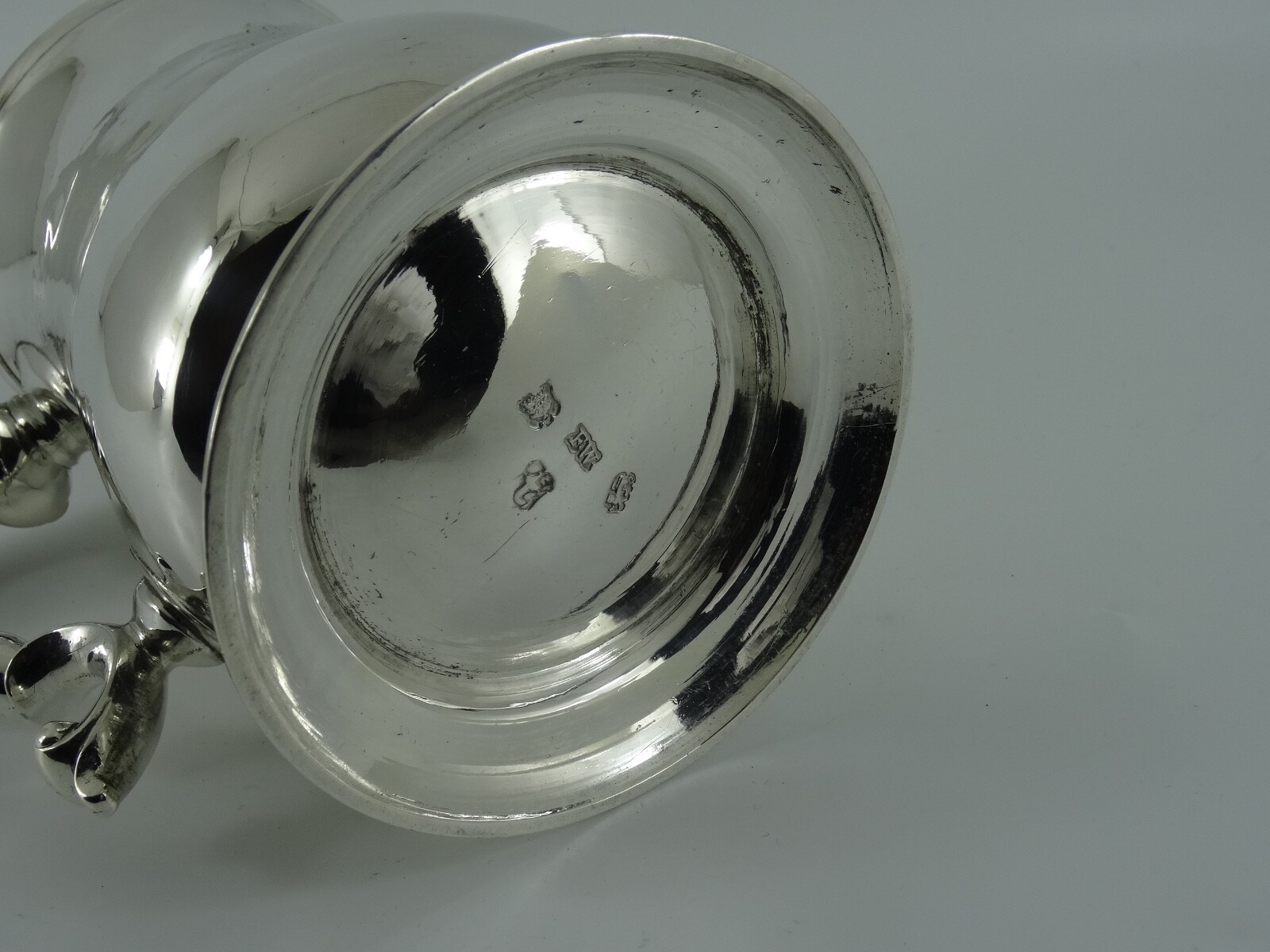 SOLID STERLING SILVER LARGE ENGLISH ANTIQUE GEORGE II TANKARD LONDON 1754 400G