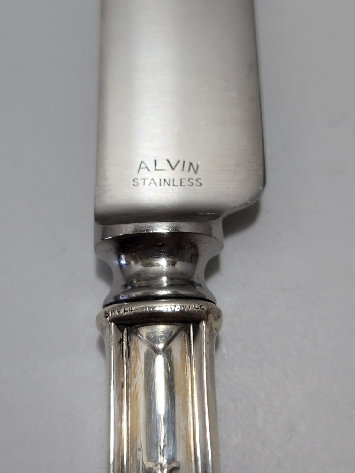 Single ALVIN Sterling Silver DELLA ROBBIA Old French Hollow Knife No Monogram
