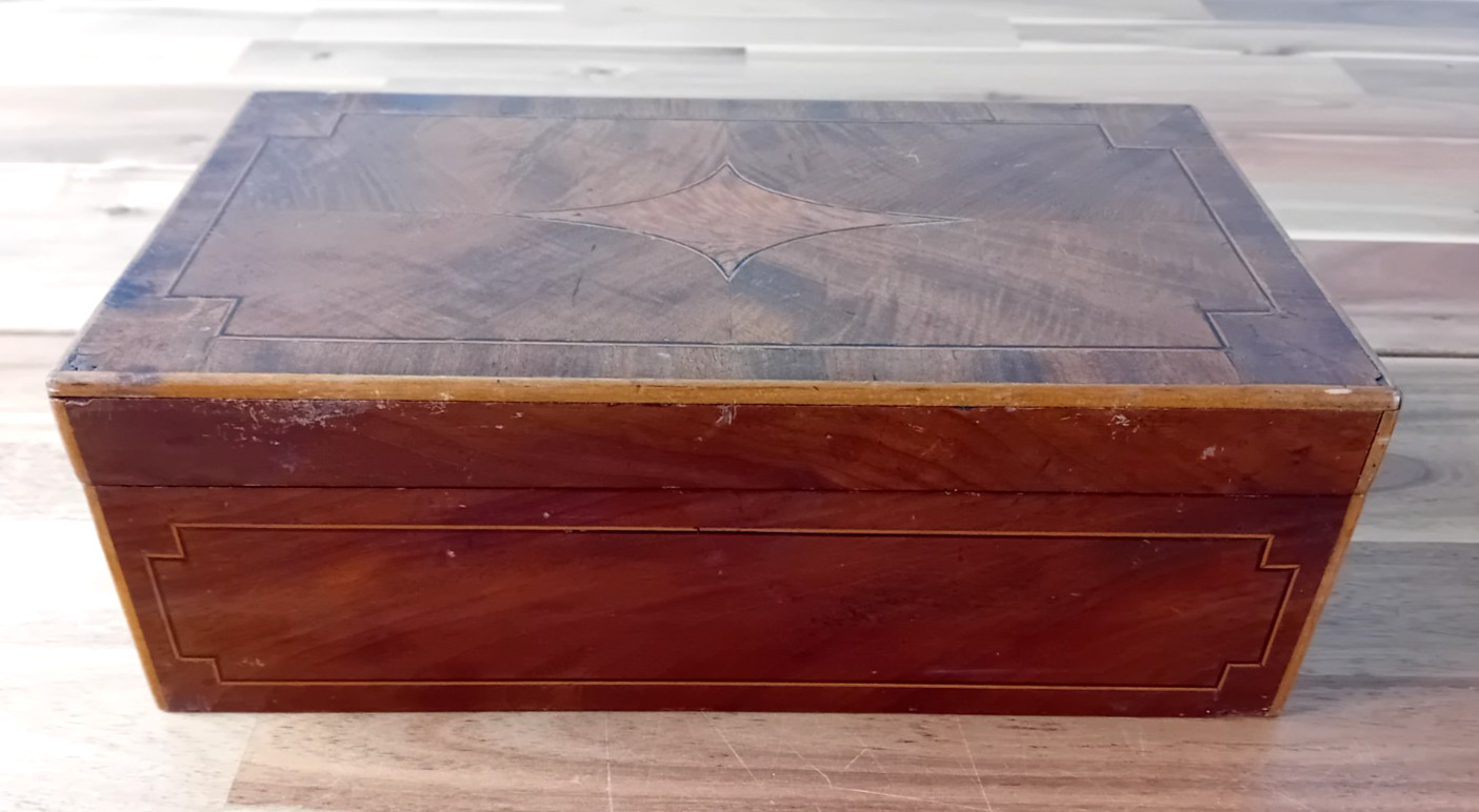 Beautiful Antique Vintage Burr Wood Veneer Marquetry Box