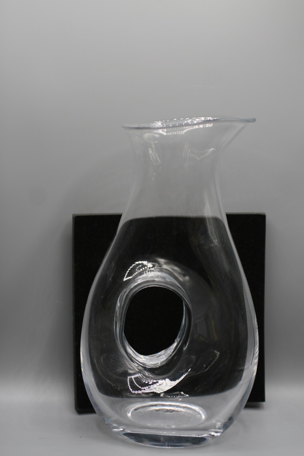 Italian Bormioli Rocco Clear Glass Wine/Water Pitcher Open middle 50oz Z1