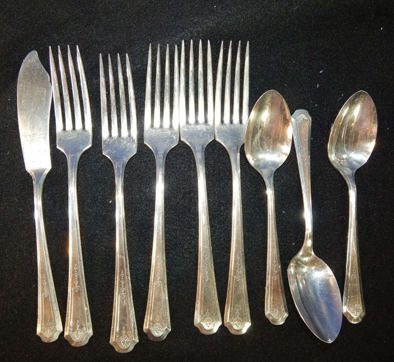 Antique Oneida Community Service Silverplate Elite Astor President Forks Spoons