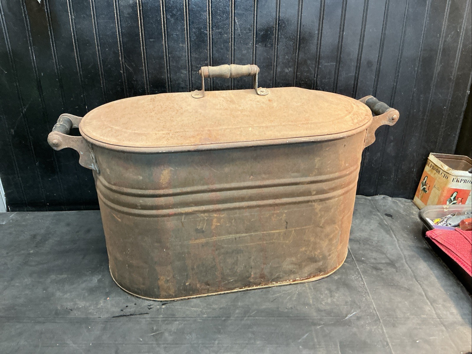 Vintage Galvanized BOILER with LID ~ Wooden Handles ~ 22.5 x 12 x 13″