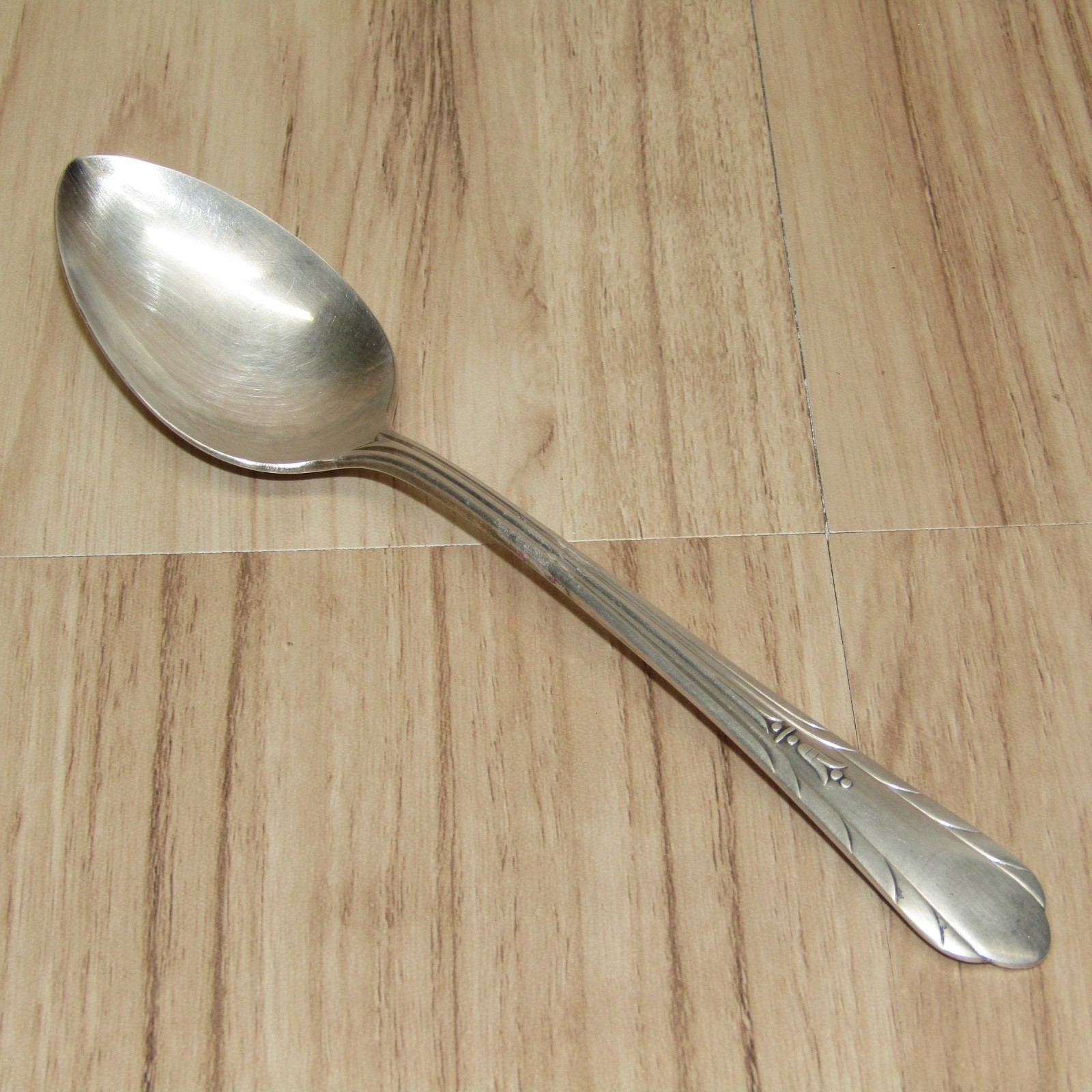 Oneida Genesee Lynnwood Memory Set of (1) Silverplate 7.25″ Tablespoons 1934