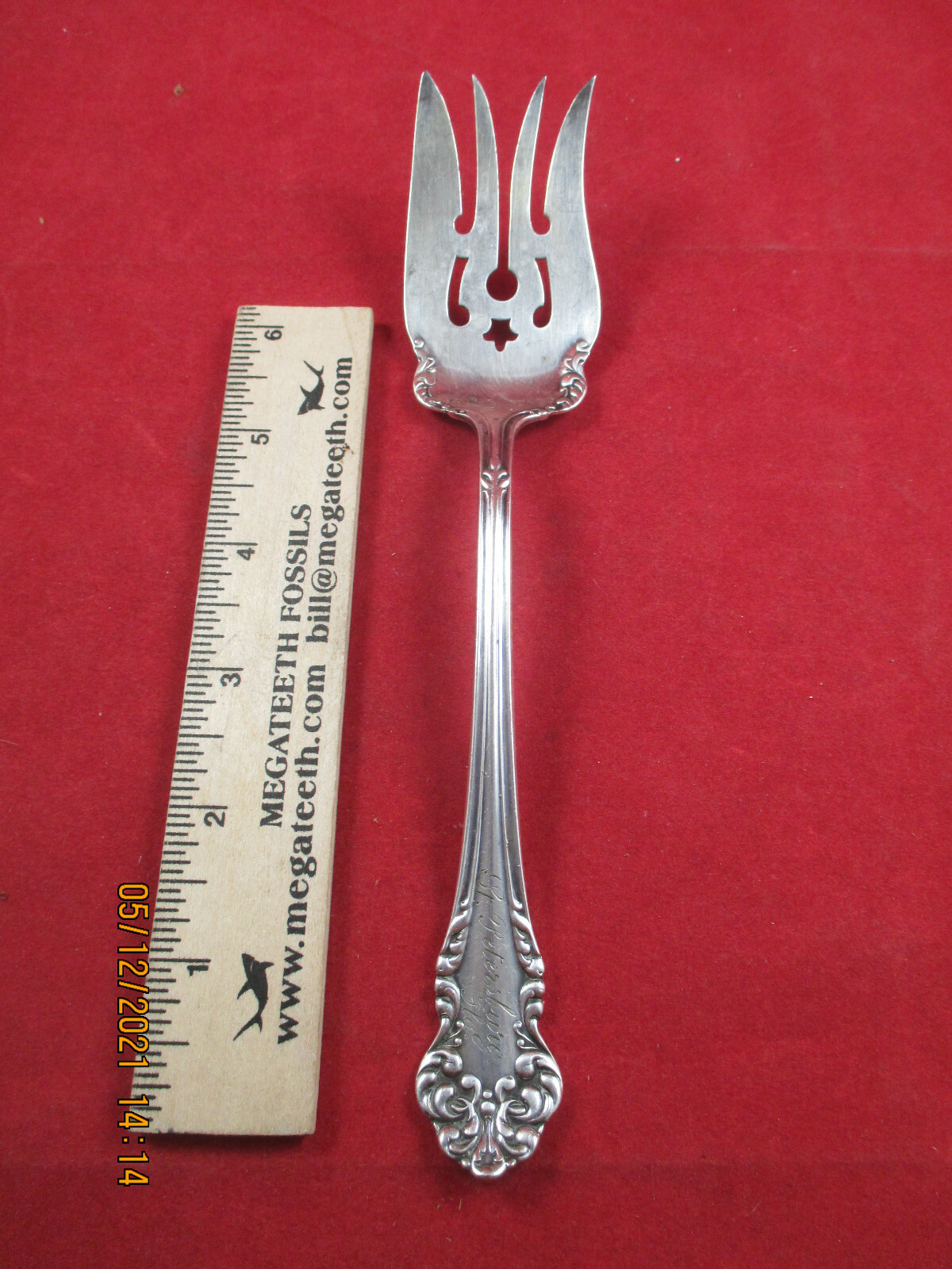 Antique Community Silver Triple Plus” 1909 St Pete” Cold Meat Serving Fork 1909