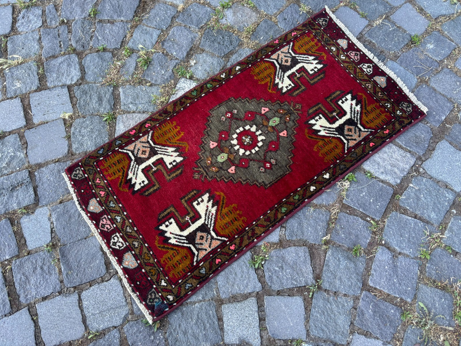 Turkish Small ug, Vintage rug, Handmade wool rug, Entryway rug 1,2 x 2,3 ft