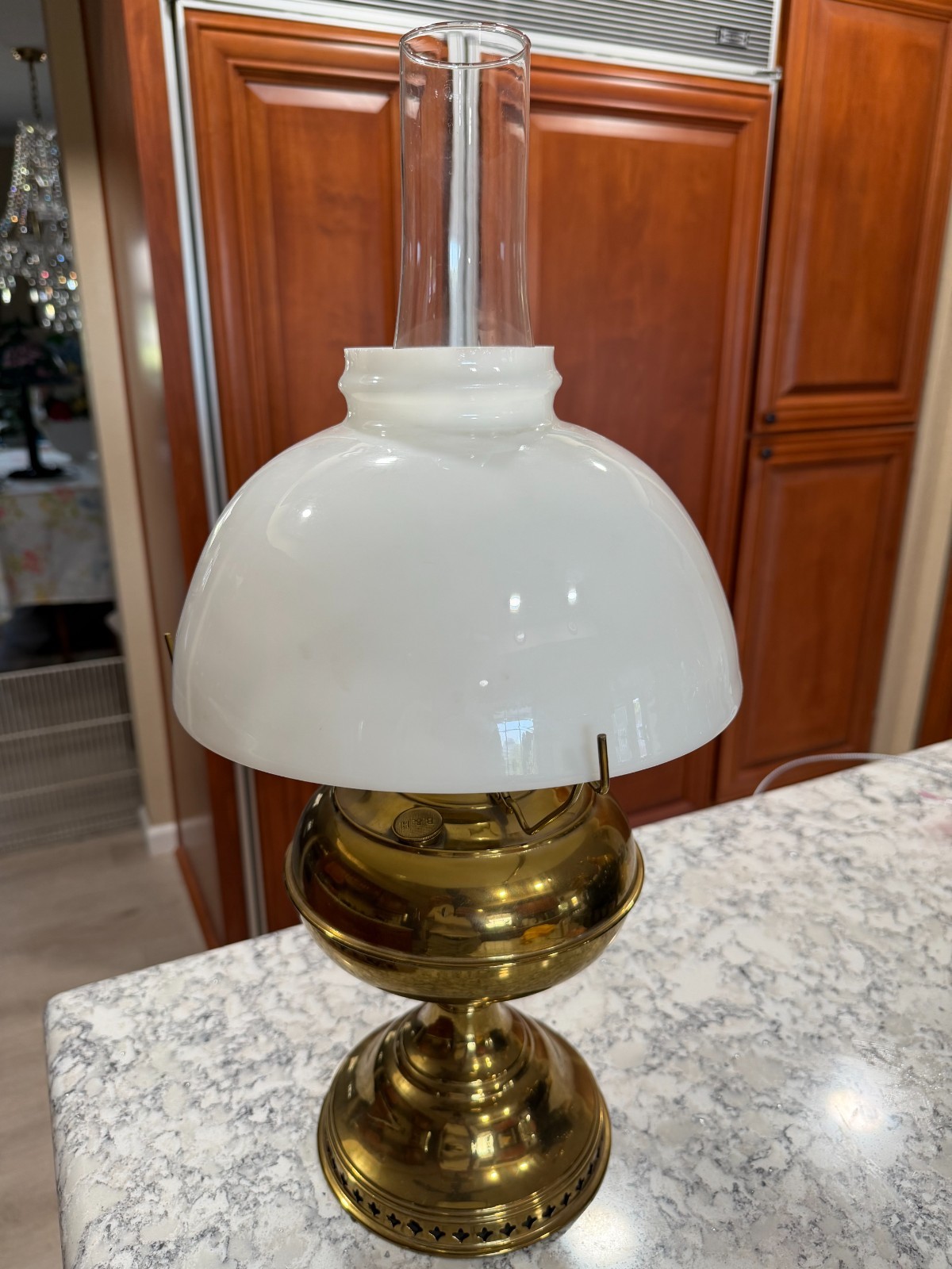 B&H KEROSENE OIL LAMP BRASS 20.5″ Tall and 10″ Wide