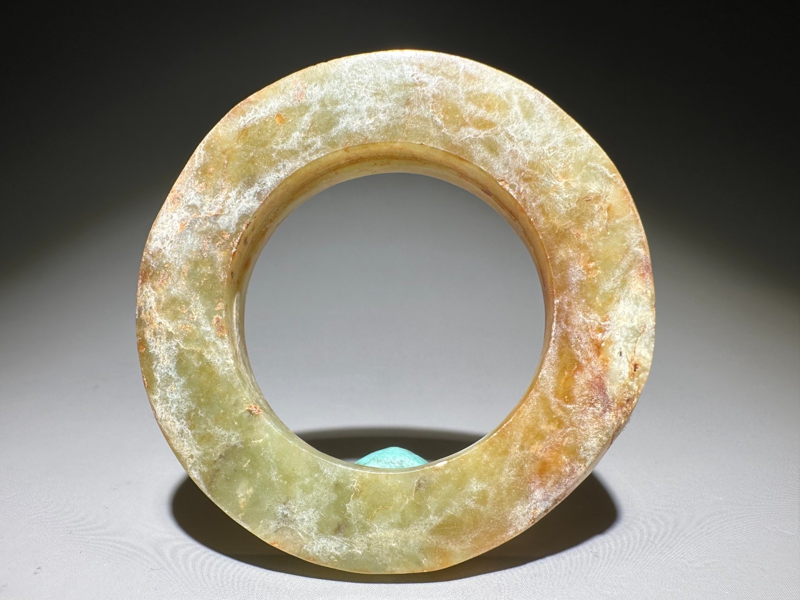 “Liang Zhu” Culture Old Jade Carved “Huan” Design “Gua Jian” Pendant L 6.7 cm