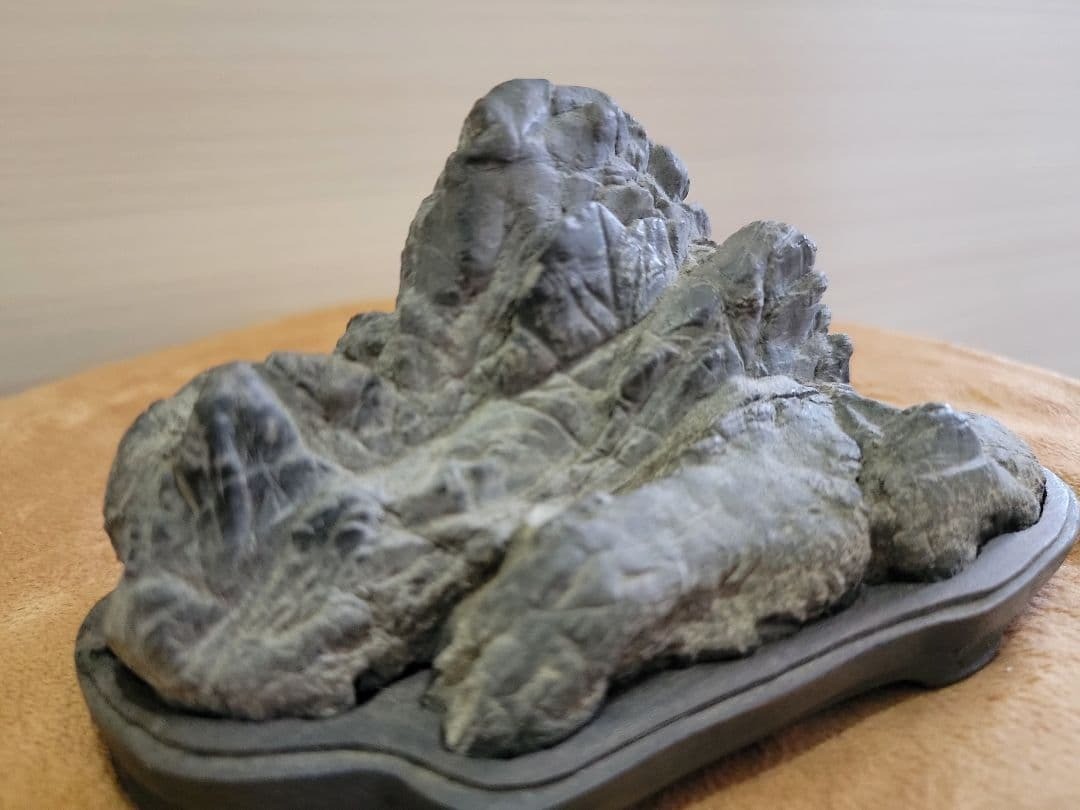Suiseki Stone Japanese Bonseki Viewing Natural Landscape Mountain Rock Daiza 5in
