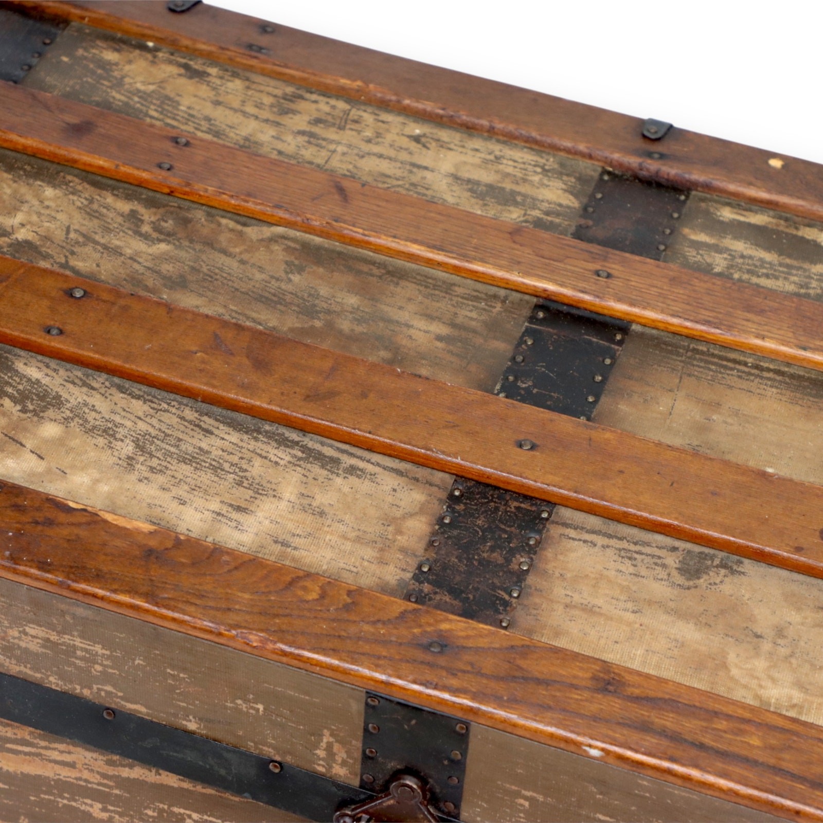 Flat Top Brown Canvas Steamer Trunk Coffee Table 33x21x19 Antique 1900’s