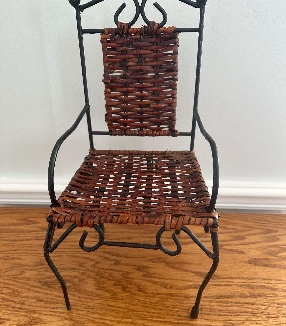 Decorative Miniature Wrought Iron & Wicker Chair 14.5″ Tall