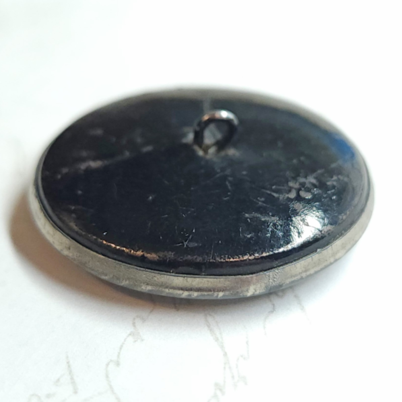 Crusader w/ Mace & Shield ~ Large Antique Metal Picture Button ~ almost 1-3/8″
