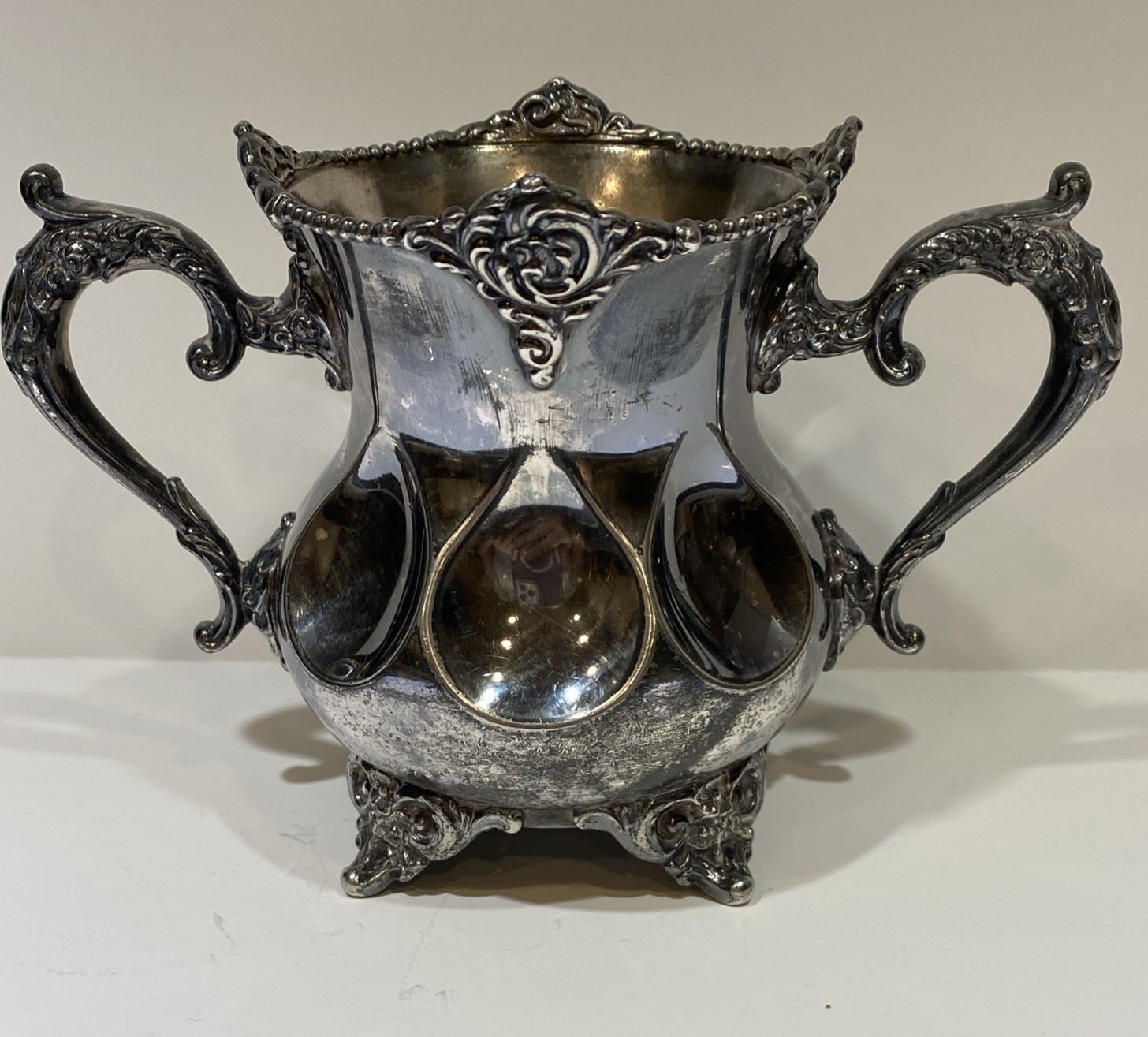 VTG Silver Guild Toronto Silverplate Sugar Bowl #2032 Ornate Double Handle 4x7x4
