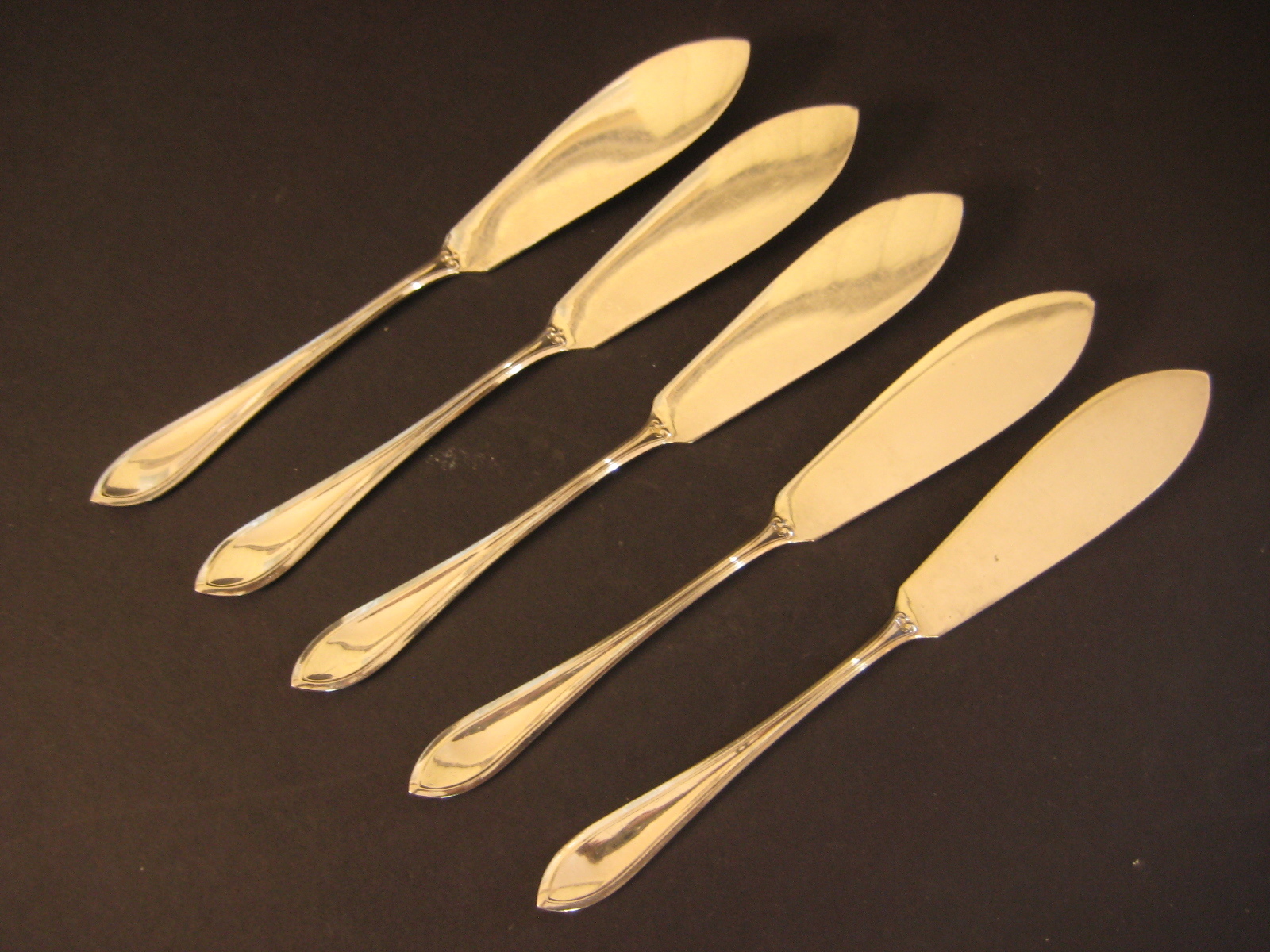 Set Of 5 Vintage Rd 686611 Silver Plate Butter Knives, 7 3/4″ Long (Rare)