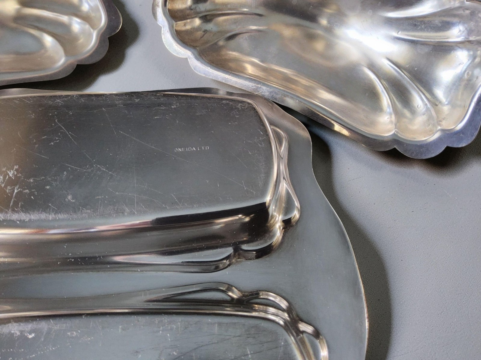 Vintage Oneida silver-plated double butter dish serving tray with scallop edging