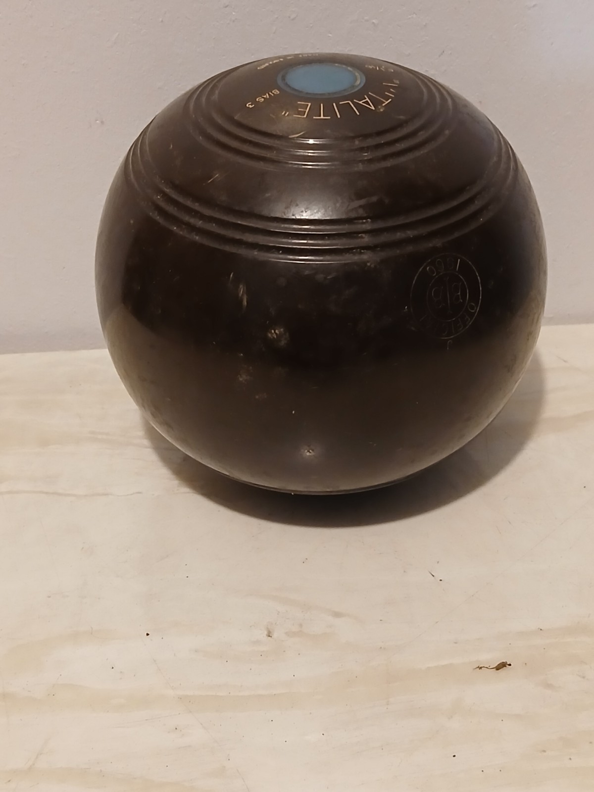 Vintage Lawn Bowling Ball Vitalite England 5 1/16 C2568 Official