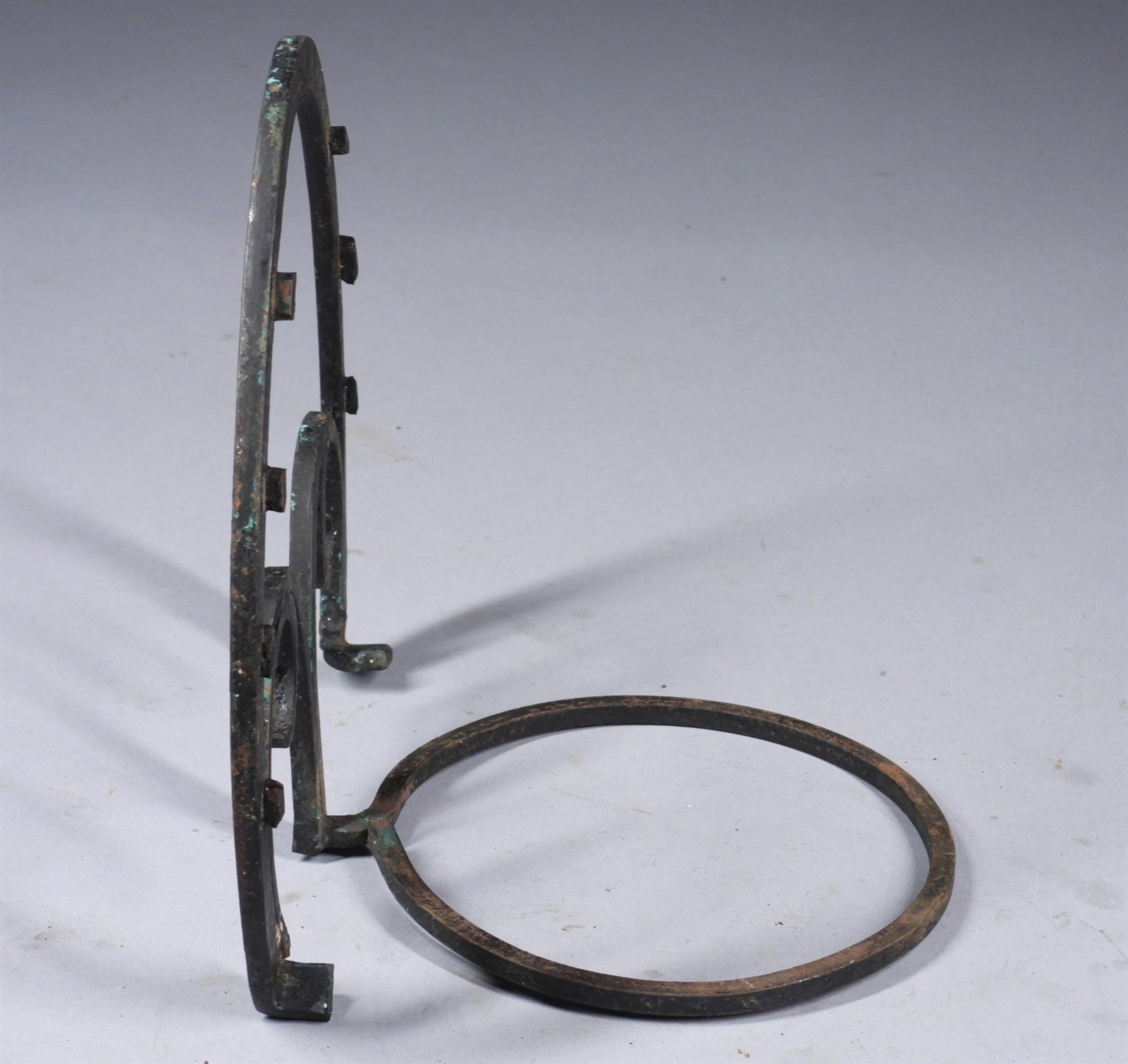 Vintage Wrought Iron Blacksmith Made Horseshoe Flower Pot Holder for 5.5″ Pot