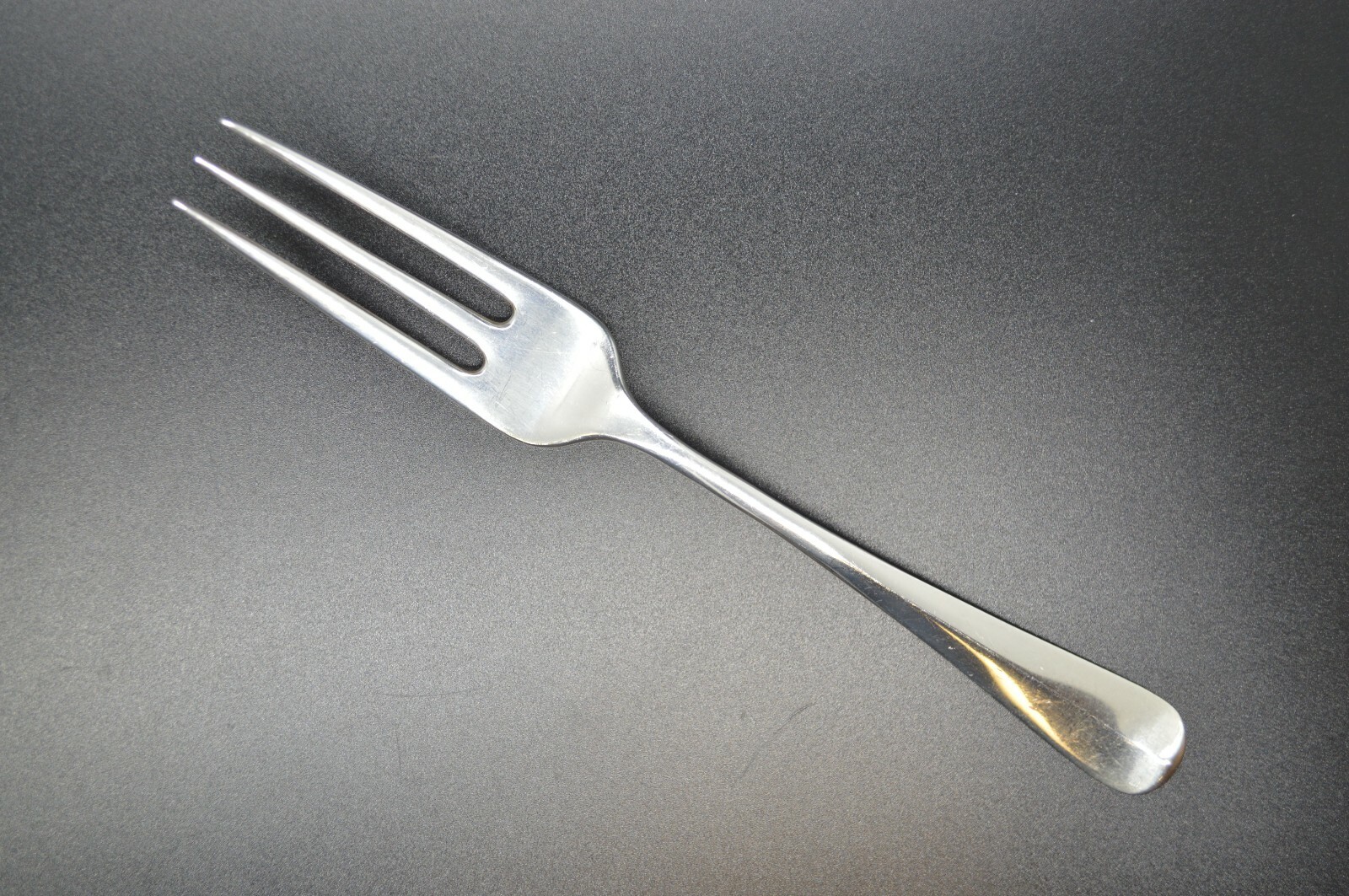 Tiffany Rat Tail Sterling Silver Luncheon / Dinner Fork – 7″ – 56g – No Mono