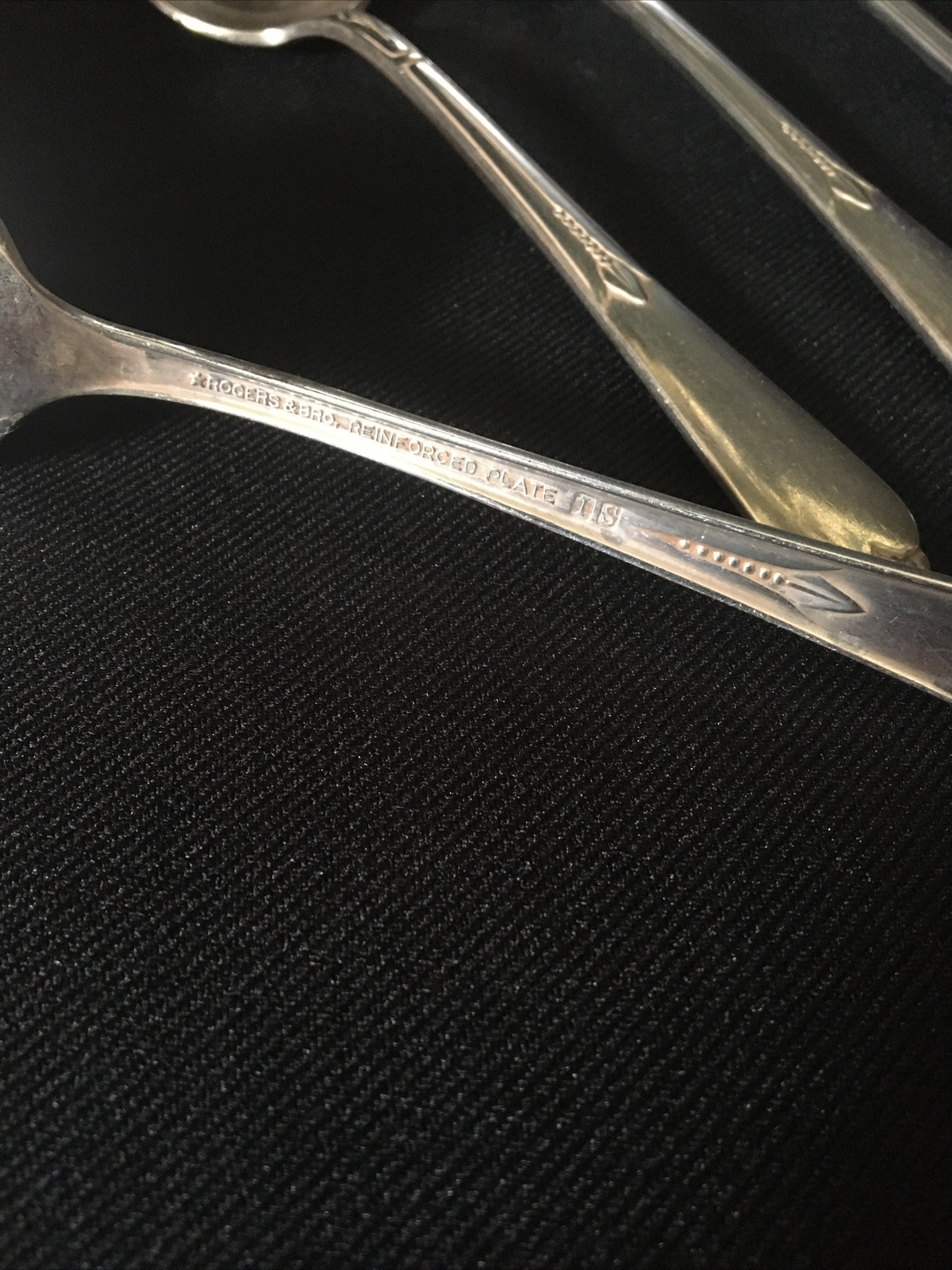 4 Rogers & Bros 1933 Art Deco “Inspiration Corn” Reinforced Plate Tablespoons